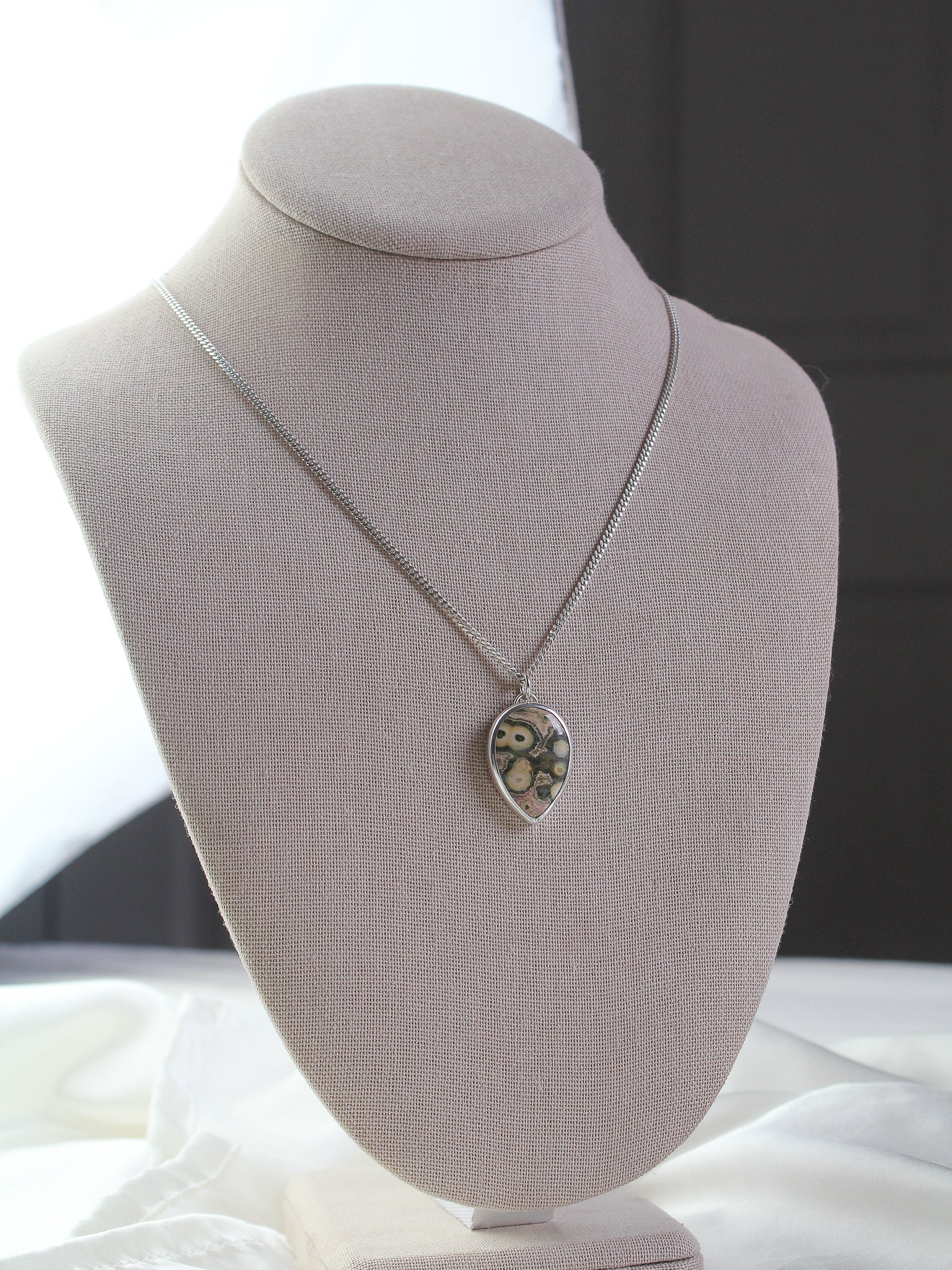Handmade 925 sterling silver pendant with ocean jasper stone lily and William jewelry affordable