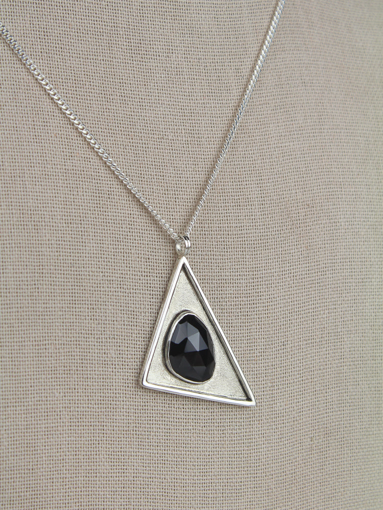handmade sterling silver black spinel stone pendant necklace